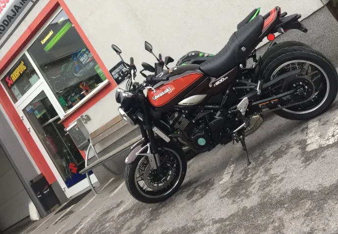 Prodajalec motorjev Osrednja Slovenija