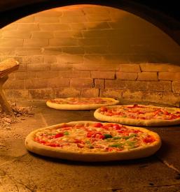 Pizzerija in restavracija Ob železnici Loče