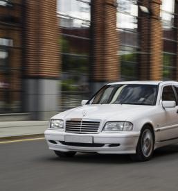 Najem oldtimerjev Ljubljana