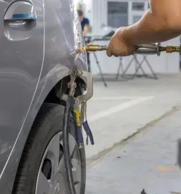 popravilo poškodovanega mesta