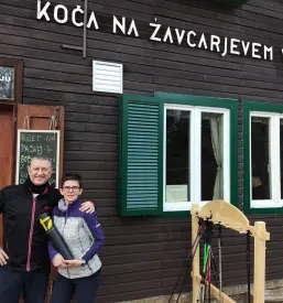 Združevanje igralcev križemkražma Slovenija