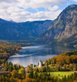 Good snack bar with accommodation Lake Bohinj