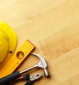 Montaža konstrukcij Komenda