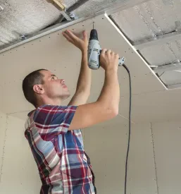 Knauf strop