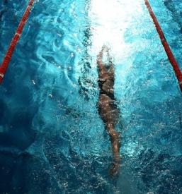 triatlon plavanje v bazenu