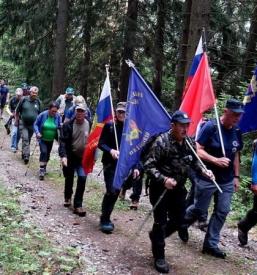 pohod na planinski dom košenjak