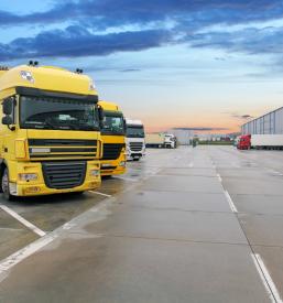 Schneller Transport von Waren auf Paletten Slowenien, Deutschland, Österreich