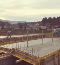 Ugodna gradnja enostavnega objekta