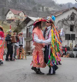 Pustovanje Vrsno, Kobarid