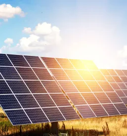 Hibridni sistem sončnih elektrarn Slovenija