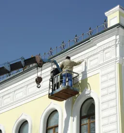 Poceni obnova fasade