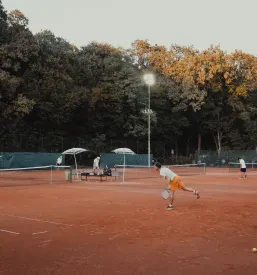 Teniško igrišče