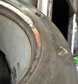 Fachgerechtes Schweißen von farbigen und schwarzen Materialien Deutschland