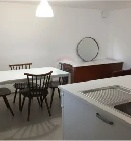 Agentka za posredovanje nepremičnin Podravska