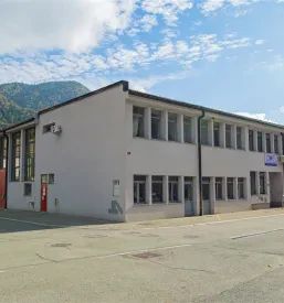 Professionelles Schweißen von farbigen und schwarzen Materialien Deutschland
