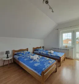 Družinski apartma Pivka