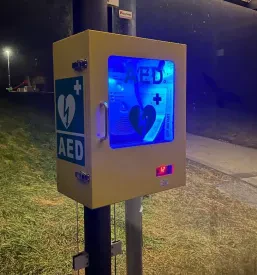 Ugodna prodaja defibrilatorjev Slovenija 