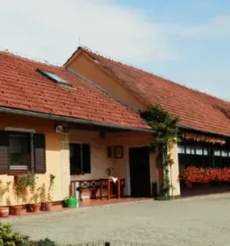 Turistična kmetija Vitomarci
