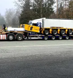 Heavy lifting and moving of machinery in Slovenia
