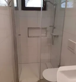 Sobe z zajtrkom na Bledu