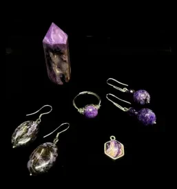 Stone and stainless steel jewelry pieces