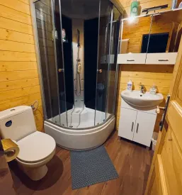 Najem lesene glamping hiške