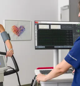 Prodaja profesionalnih defibrilatorjev Slovenija