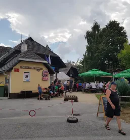 Dostopna koča na Kriški gori, Gorenjska