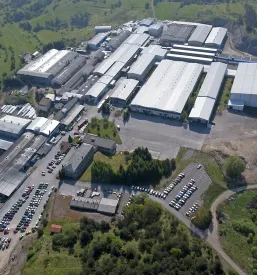 Izdelava opreme iz plastičnih materialov za Slovenijo