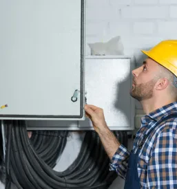 Ugodna izdelava elektro omaric Ljubljana