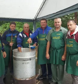 Oddaja lovske koče za zabave Kuzma