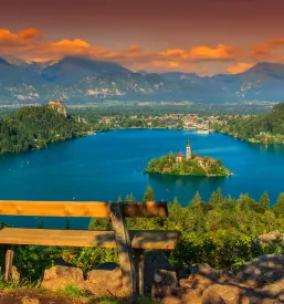 Ugoden družinski apartma na Bledu