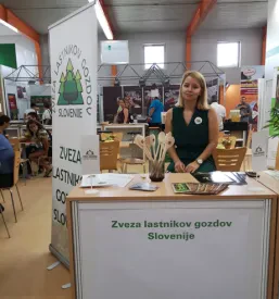 Gospodarjenje s slovenskimi zasebnimi gozdovi Ljubljana