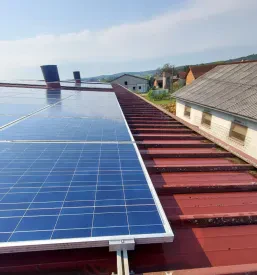 Profesionalno čiščenje sončnih elektrarn Pomurje, Slovenija