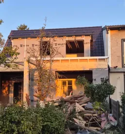 Montaža lesenih nadstreškov Pomurje