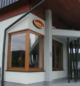 Ugodna lesena okna Novo mesto