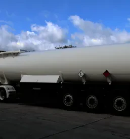 Ugoden transport goriva v Italijo