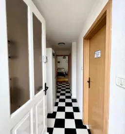 Ugoden apartma