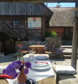 Kulinarično razvajanje na turistični kmetiji