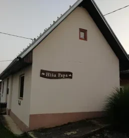 Ugoden najem počitniške hiše Vinica, Črnomelj