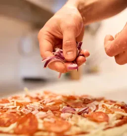 Naročilo pizze Bela krajina