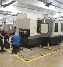 Industrial machine moves Slovenia and Europe