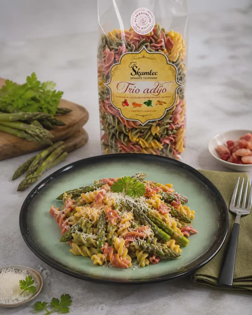 Ideje za pripravo testenin Trio Slasten recept za pripravo testenin Trio, ki ponazarja kreativne in enostavne načine uporabe naših izdelkov.