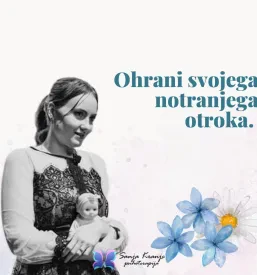 Ženska z otrokom in slogan