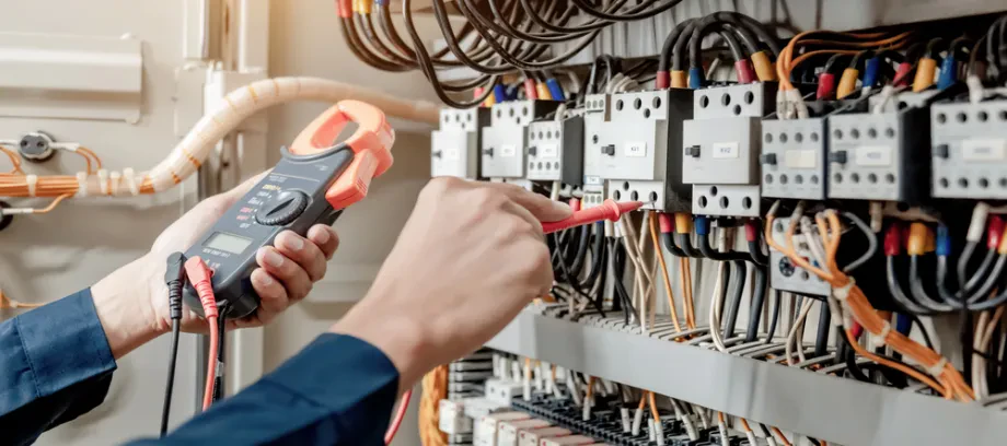 Kam po kakovosten elektromaterial? Elektro trgovina Ljubljana